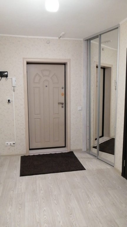 Красноярск: Апартаменты на улице Авиаторов 38