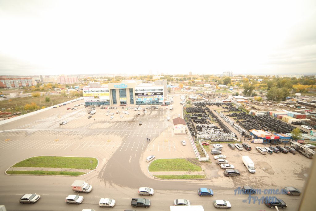 Красноярск: Апартаменты 11 Этаж Авиаторов 23