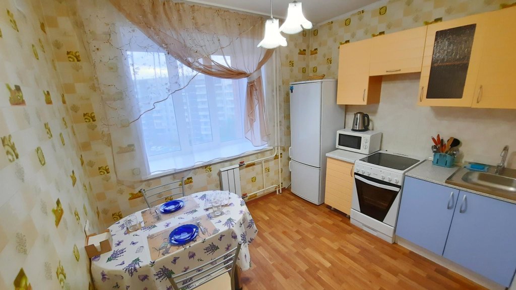 Красноярск: Апартаменты на улице 9 Мая 35 А