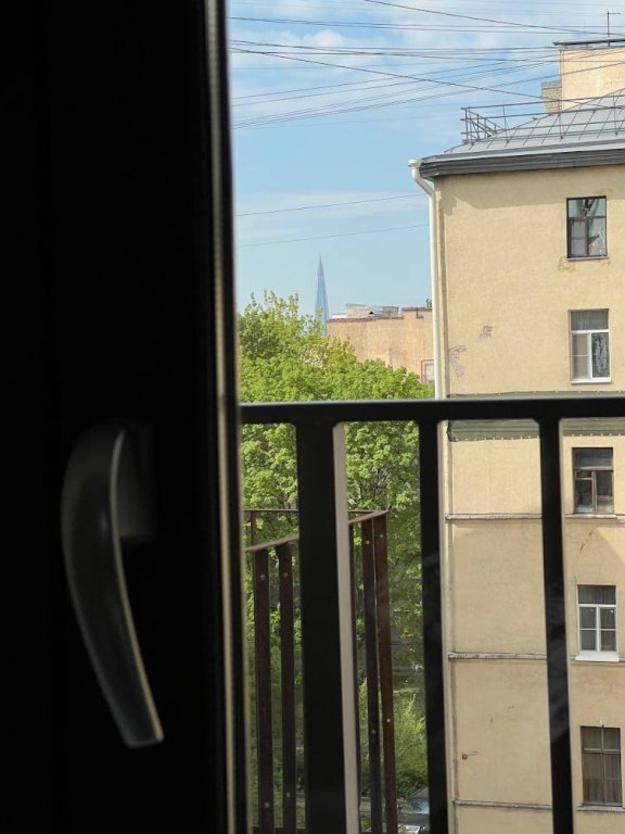 Gorki: Квартирка на Ваське