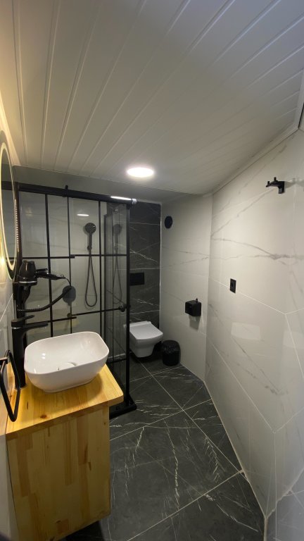 Чамлыхемшин: Glamping Kaledome orman evleri