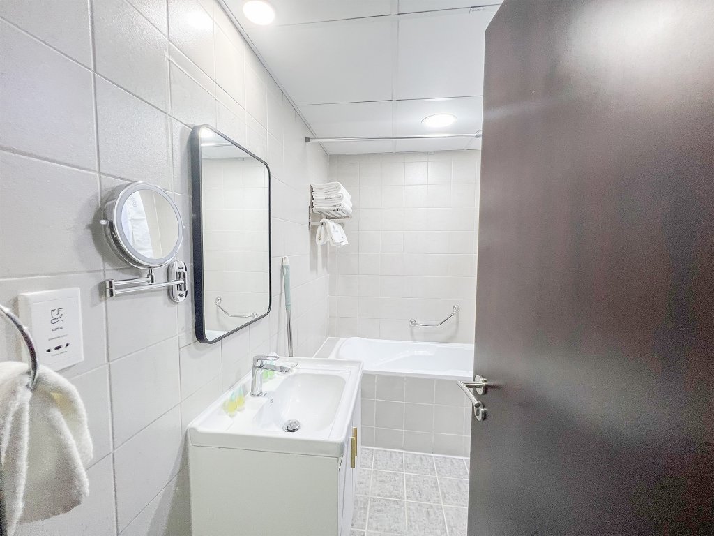 Дубай: Апартаменты Cosmos Living Spacious Studio With Balcony