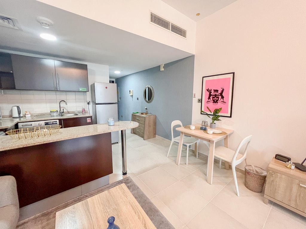 Дубай: Апартаменты Cosmos Living Spacious Studio With Balcony