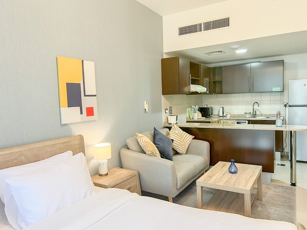 Дубай: Апартаменты Cosmos Living Spacious Studio With Balcony