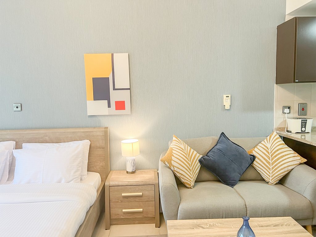Дубай: Апартаменты Cosmos Living Spacious Studio With Balcony