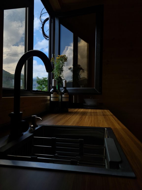 Степанцминда: Отель Chalet District Kazbegi