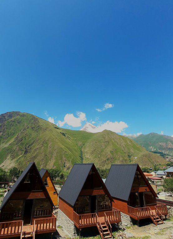 Степанцминда: Отель Chalet District Kazbegi