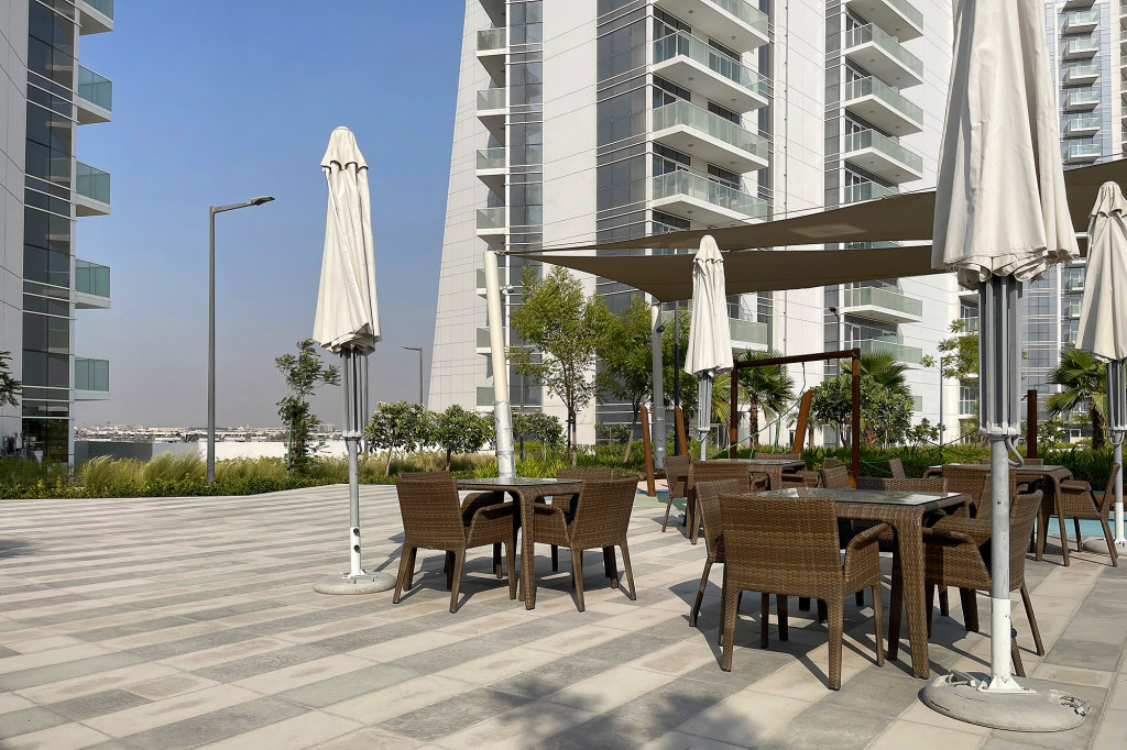 Дубай: Апартаменты Artesia Tower D