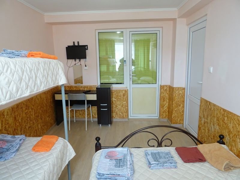 Джубга: Меблированные комнаты ВераНика