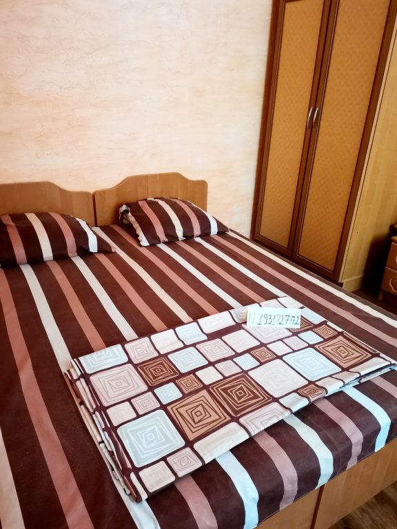 Щёлкино: Гостевой дом на улице Центральная 17