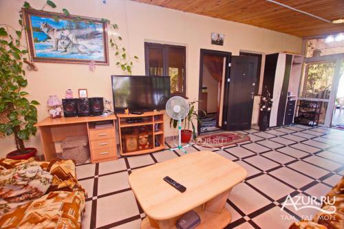 Гечрипш: Guest House Georgina