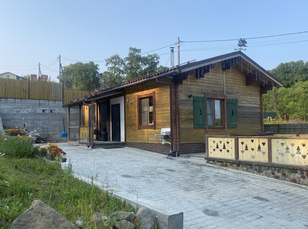Петропавловск-Камчатский: Частный дом Swiss Chalet in Kamchatka