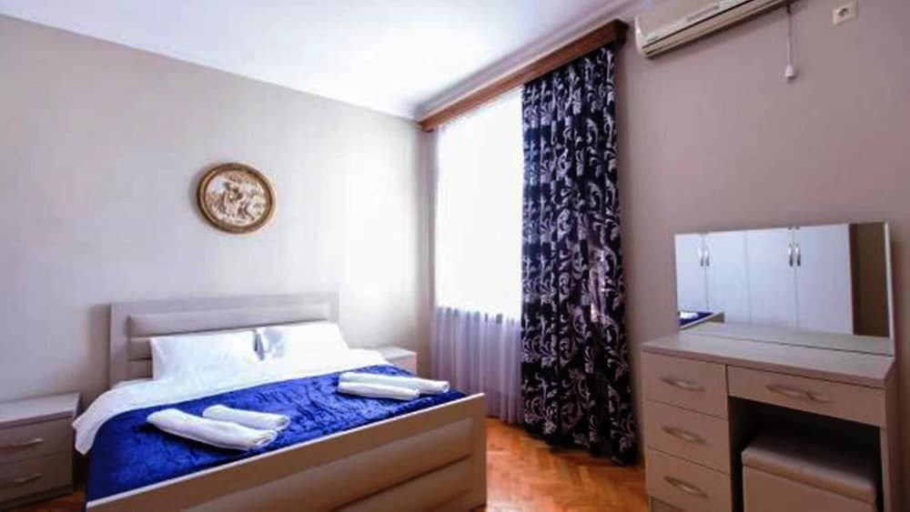 Батуми: Hotel Cattaleya