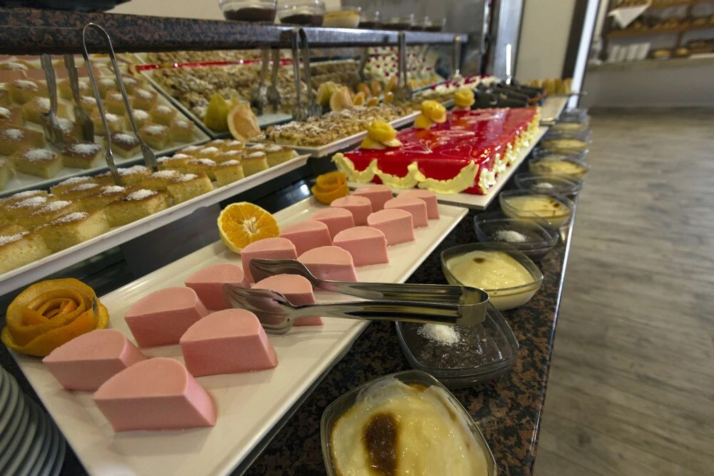 Окурджалар: Grand Paradise Hotel