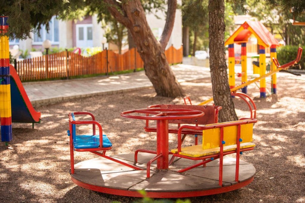 Алушта: Курортный отель Ателика Восход 2**