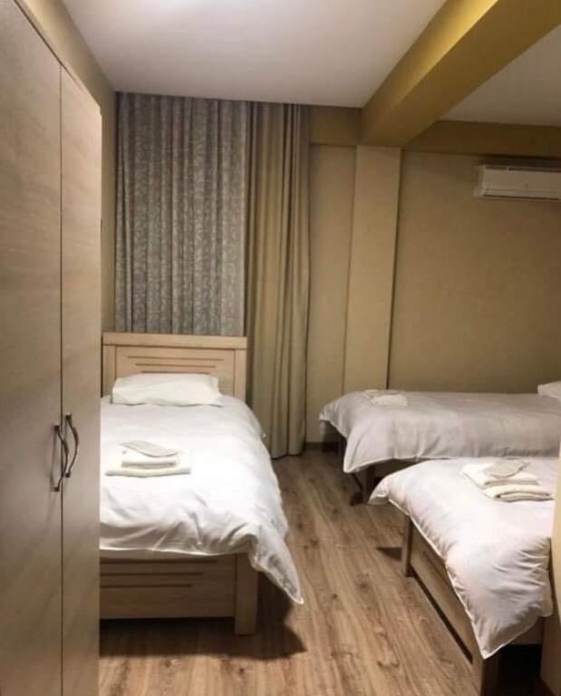 Тбилиси: Hotel Paper House