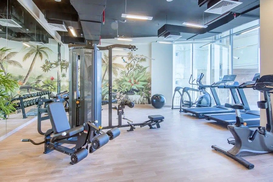 Дубай: Elite LUX Holiday Homes - 1BR Getaway Luxe Pool, Gym, Games Room Arjan, Dubai