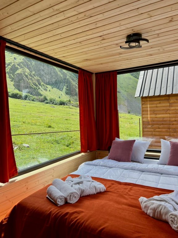 Степанцминда: Шале Kazbegi Inn Cottages