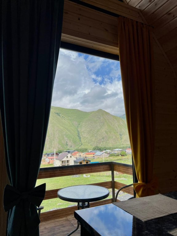 Степанцминда: Шале Kazbegi Inn Cottages