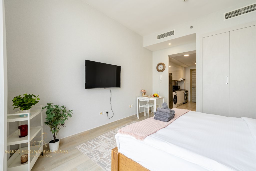 Дубай: Апартаменты Marco Polo - Unobstructed City Views From This Sleek Studio