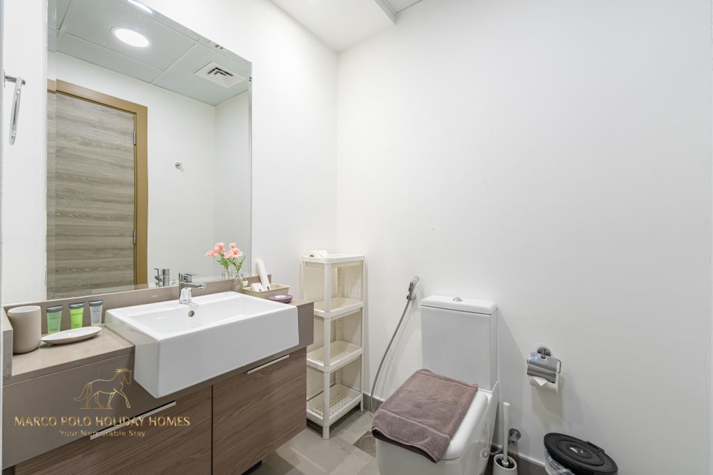 Дубай: Апартаменты Marco Polo - Unobstructed City Views From This Sleek Studio