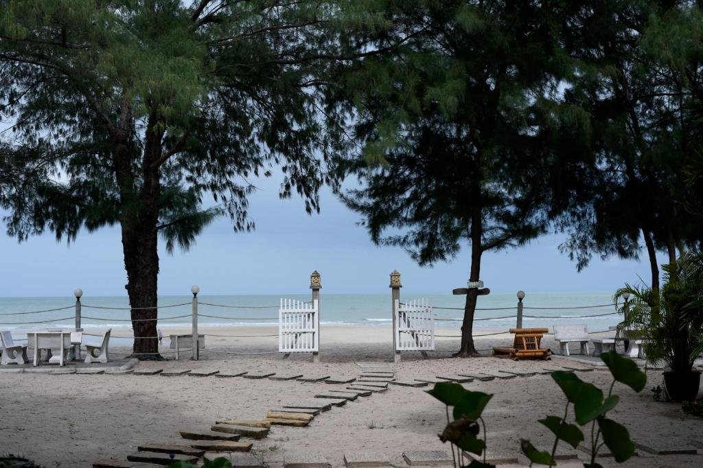 Чаам: Baan Kratom Tong by the sea