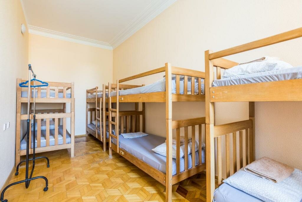 Тбилиси: M42 Hostel
