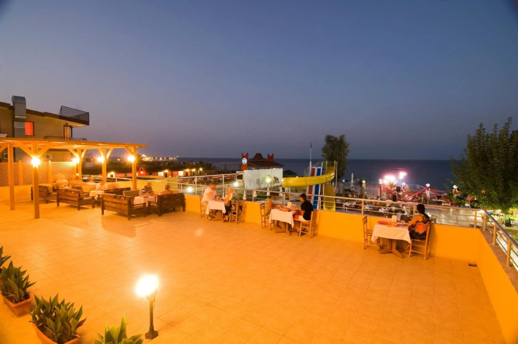 Текирова: Club Hotel Sunbel