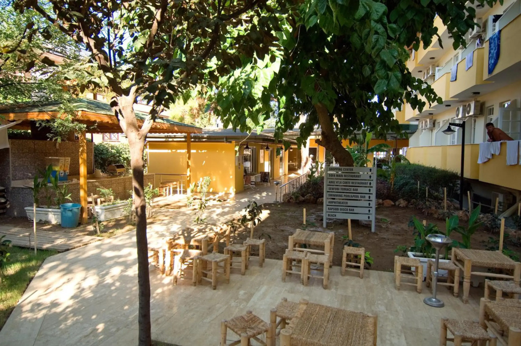 Текирова: Club Hotel Sunbel