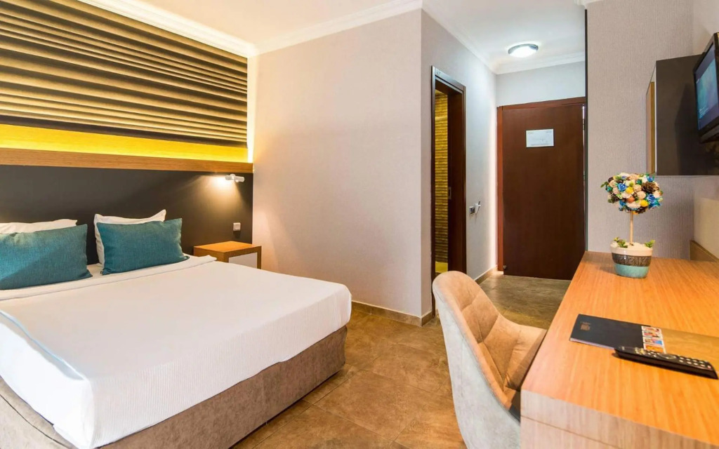 Текирова: Club Hotel Sunbel