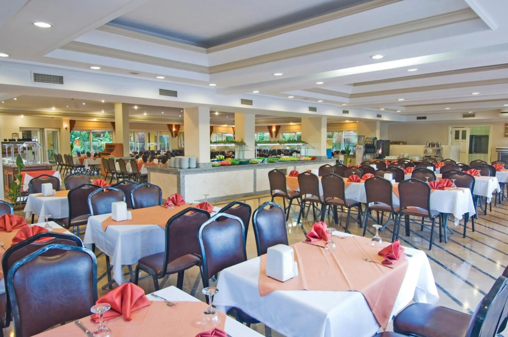 Текирова: Club Hotel Sunbel