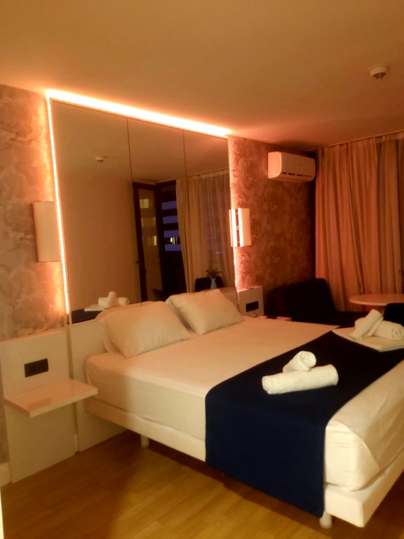 Батуми: Апарт-Отель Orbi City Batumi SeaSide