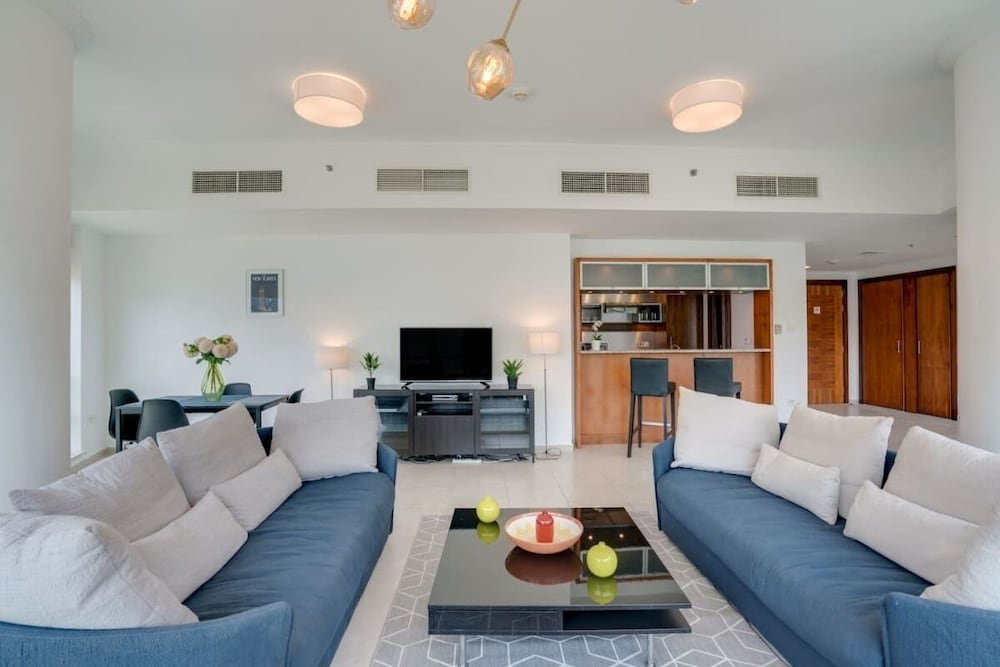 Дубай: Airy Apartment With The Best View Of Marina
