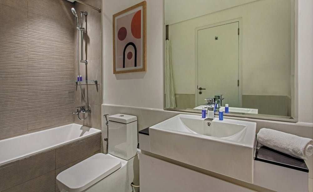 Дубай: Lux 2 BR Apt Expo Dubai South by Bnbme Homes