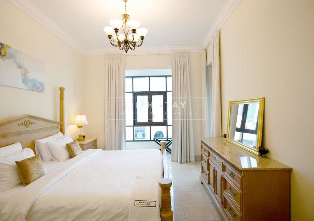 Дубай: Spectacular 2BR in Souk Al Bahar, Downtown with Burj & Dubai Mall view by Rich Stay