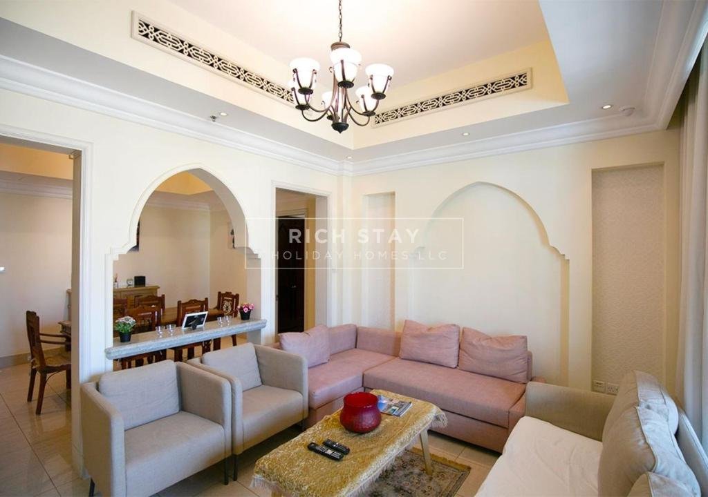 Дубай: Spectacular 2BR in Souk Al Bahar, Downtown with Burj & Dubai Mall view by Rich Stay