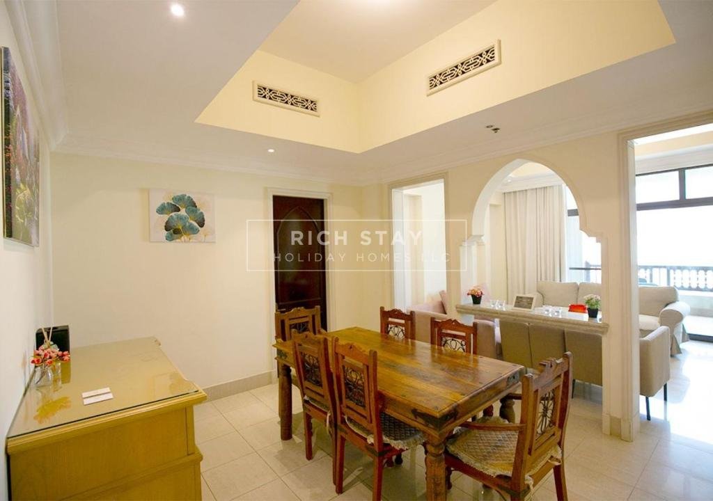 Дубай: Spectacular 2BR in Souk Al Bahar, Downtown with Burj & Dubai Mall view by Rich Stay