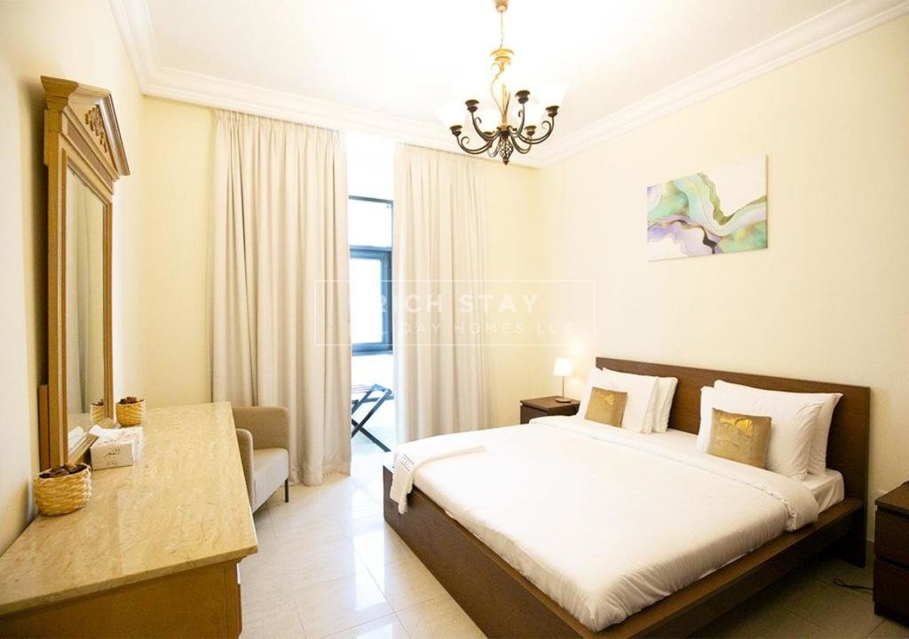 Дубай: Spectacular 2BR in Souk Al Bahar, Downtown with Burj & Dubai Mall view by Rich Stay