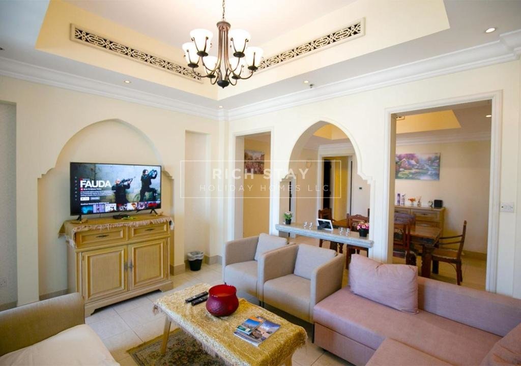 Дубай: Spectacular 2BR in Souk Al Bahar, Downtown with Burj & Dubai Mall view by Rich Stay