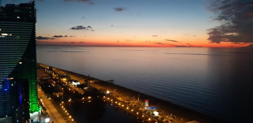 Батуми: Alliance Palace Sea view Apartment