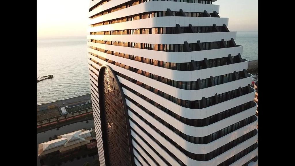 Батуми: Alliance Palace Sea view Apartment