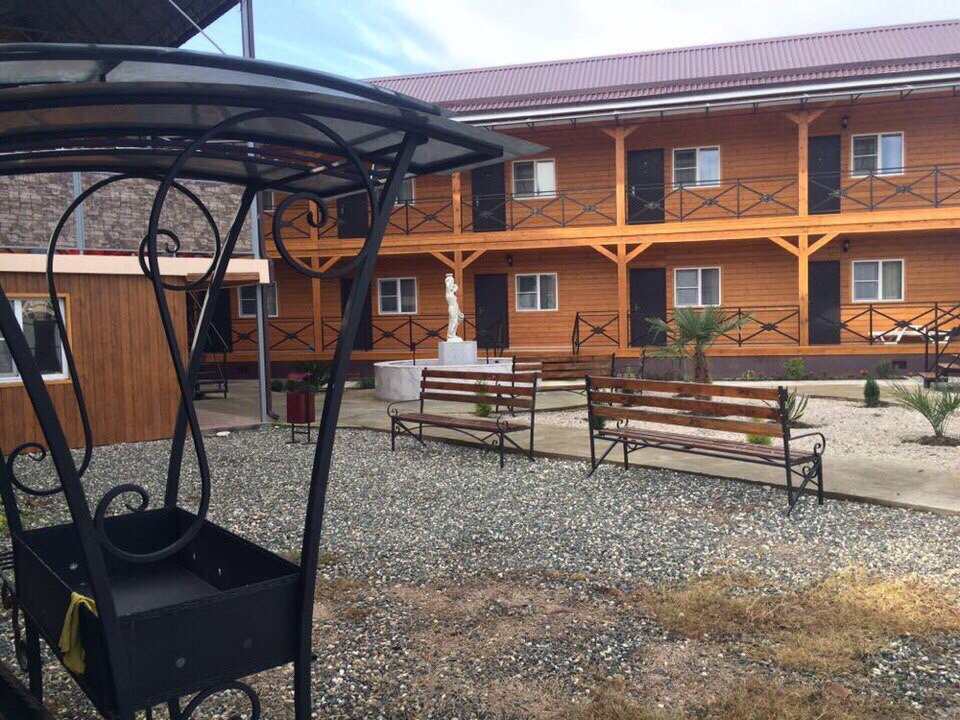 Сухум: La Fontana Mini Hotel