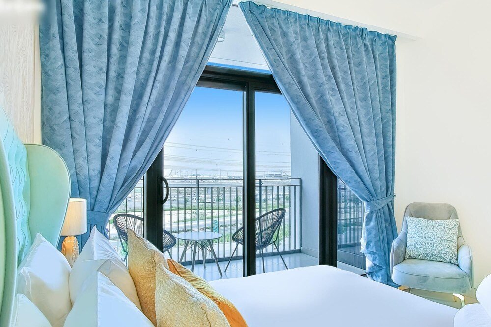Дубай: Chic 1-bedroom Apt at Dubai Hills