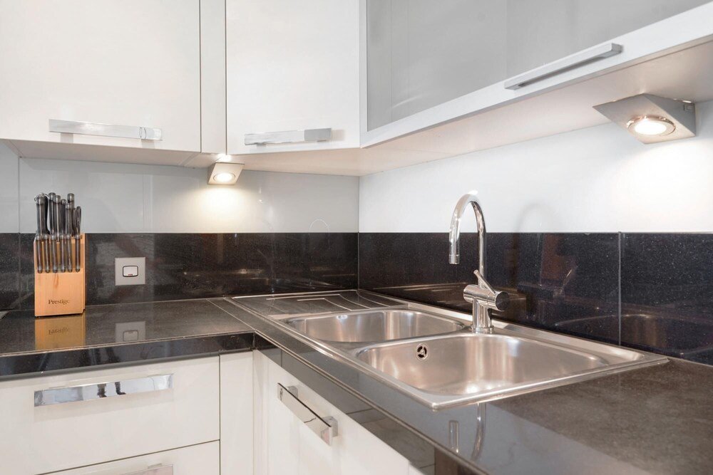 Дубай: Bright and Stylish 1BR in JLT