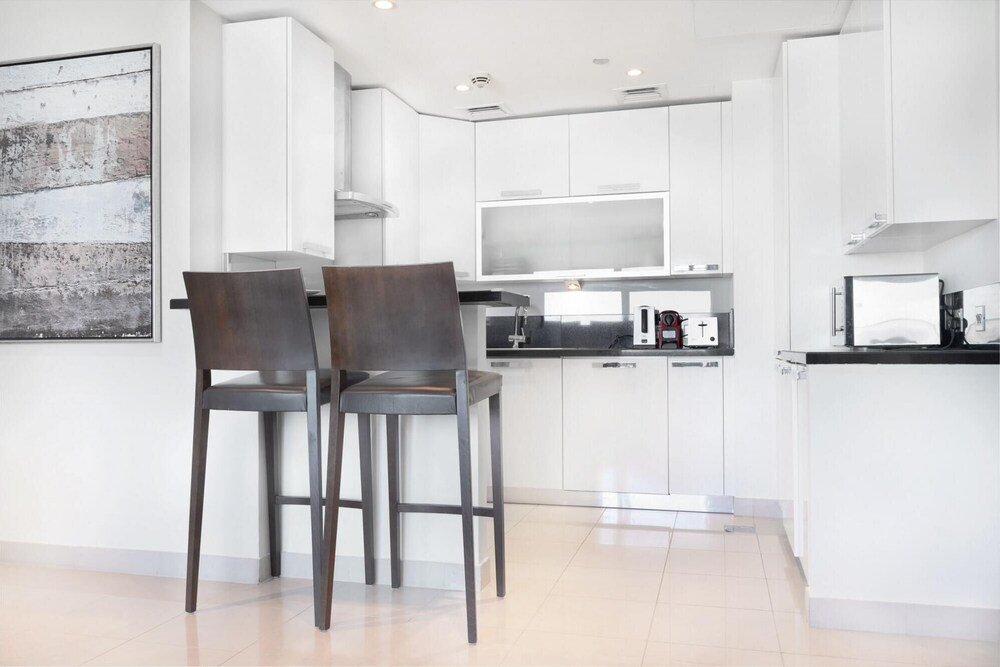 Дубай: Bright and Stylish 1BR in JLT