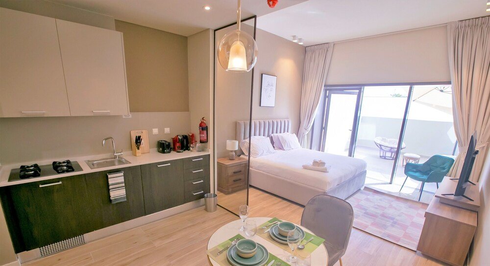 Дубай: Cozy Studio With Balcony Park View