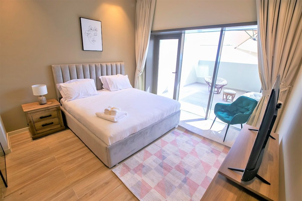 Дубай: Cozy Studio With Balcony Park View