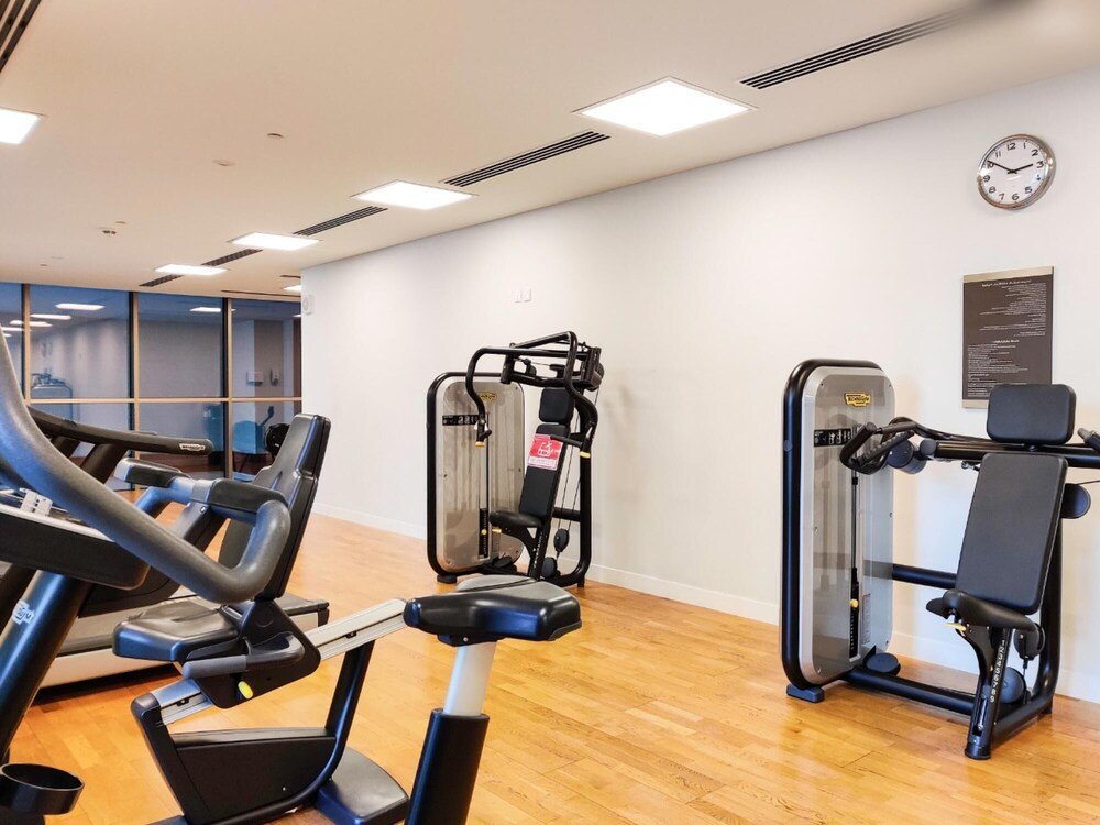 Дубай: 7 Min to Beach 2 BR City Walk