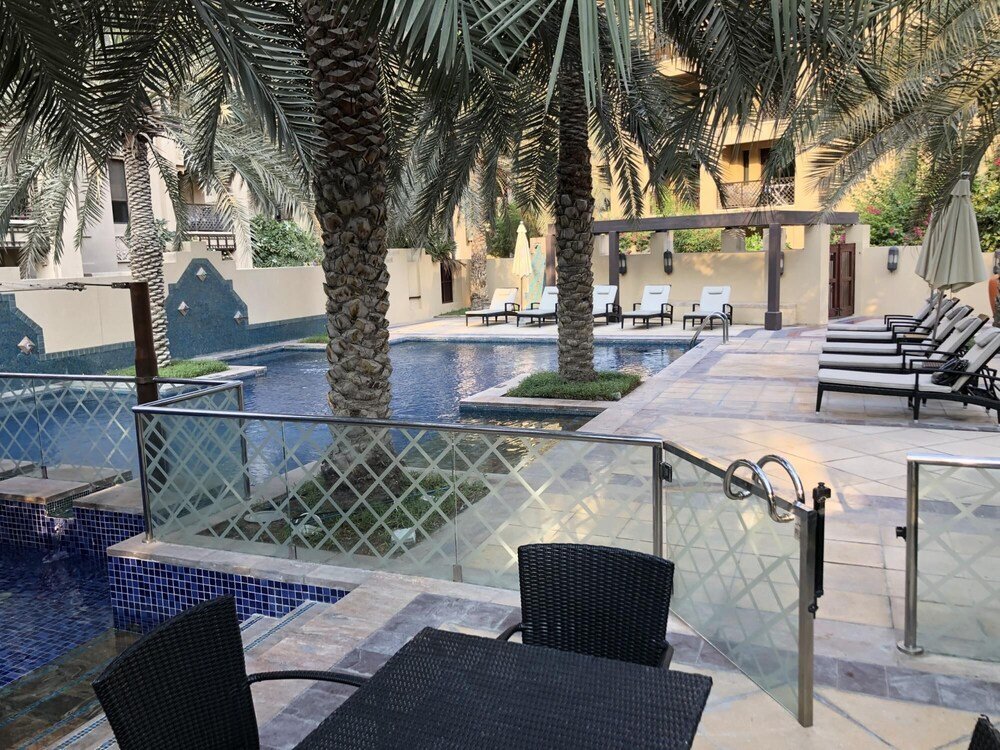 Дубай: Mira Ease by Emaar One Bedroom Apartment Burj Vista
