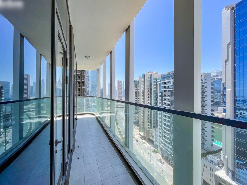Дубай: Chic 3BR Apt Near Dubai Mall